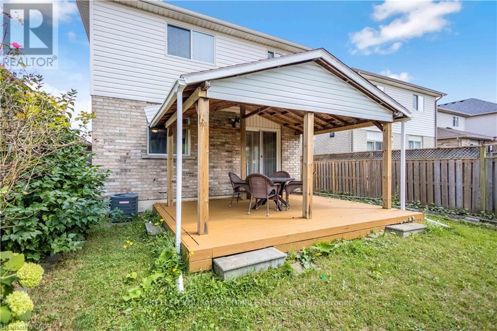 16 Jessica Street, Hamilton, ON - Outdoor