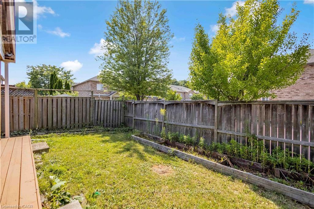 16 Jessica Street, Hamilton, ON - Outdoor