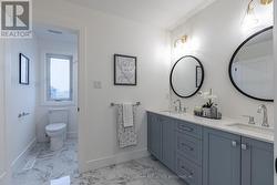 Photos are of model & show upgrades not included. -