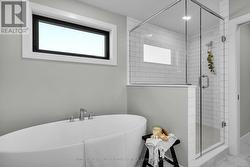 Photos are of model & show upgrades not included. -