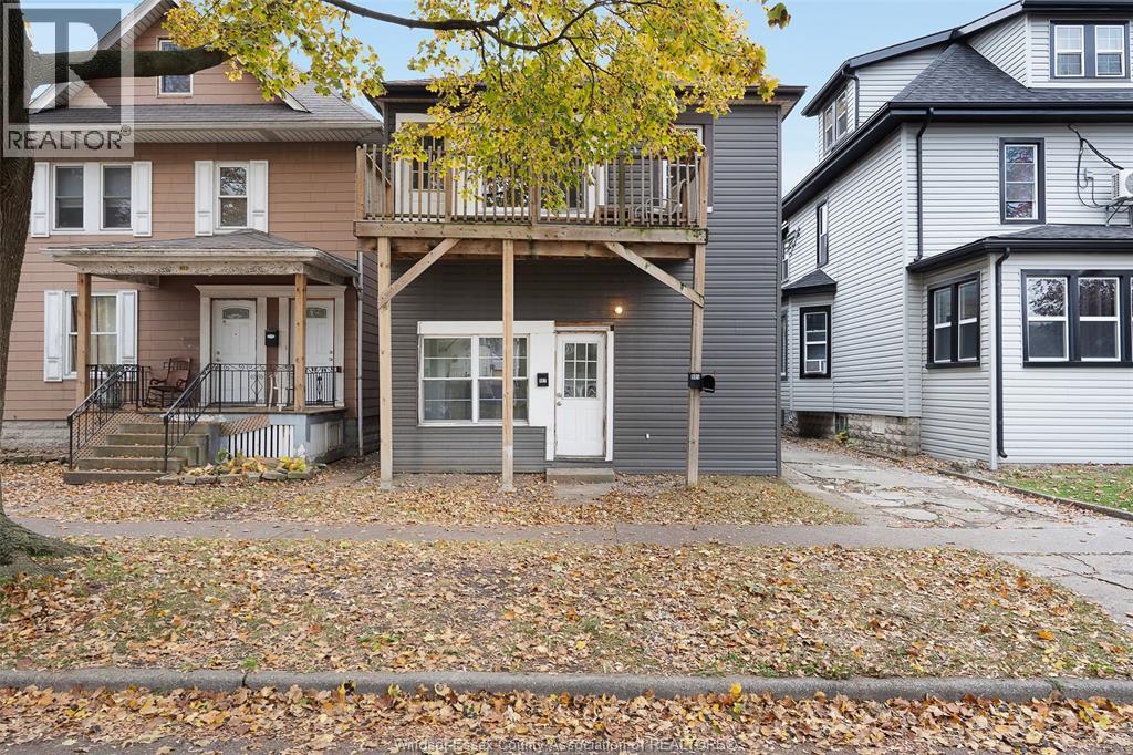 987 Lincoln, Windsor, ON - Outdoor With Facade