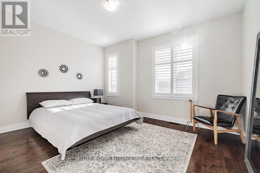113 Burns Boulevard, King, ON - Indoor Photo Showing Bedroom