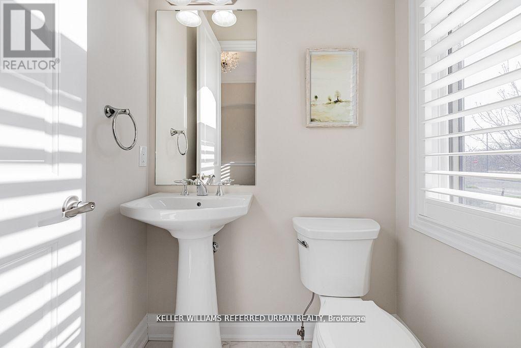 113 Burns Boulevard, King, ON - Indoor Photo Showing Bathroom