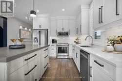 Photos are of model & show upgrades not included. -