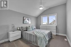 Photos are of model & show upgrades not included. -