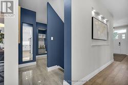 Photos are of model & show upgrades not included. -