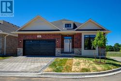 Photos are of model & show upgrades not included. -