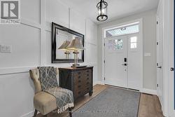 Photos are of model & show upgrades not included. -