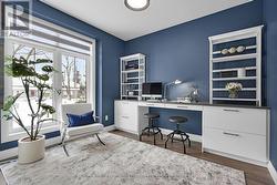 Photos are of model & show upgrades not included. -