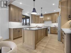 Photos are of model & show upgrades not included. -