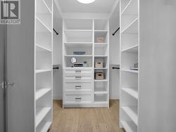 Photos are of model & show upgrades not included. -