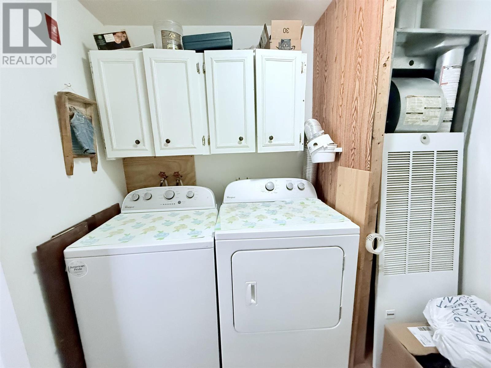 25 Jody Ln, Heyden, ON - Indoor Photo Showing Laundry Room