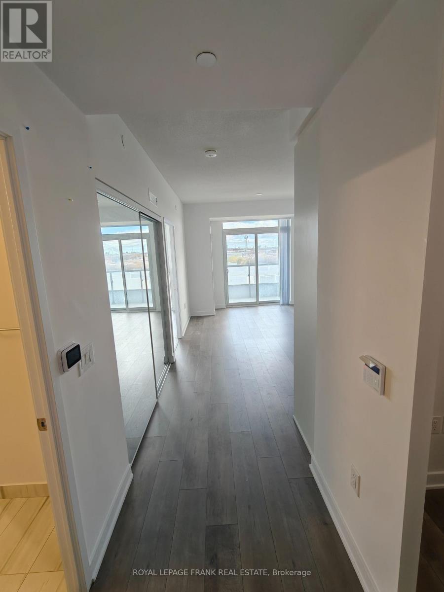 612 - 60 Honeycrisp Crescent, Vaughan (Vaughan Corporate Centre), ON - Indoor Photo Showing Other Room