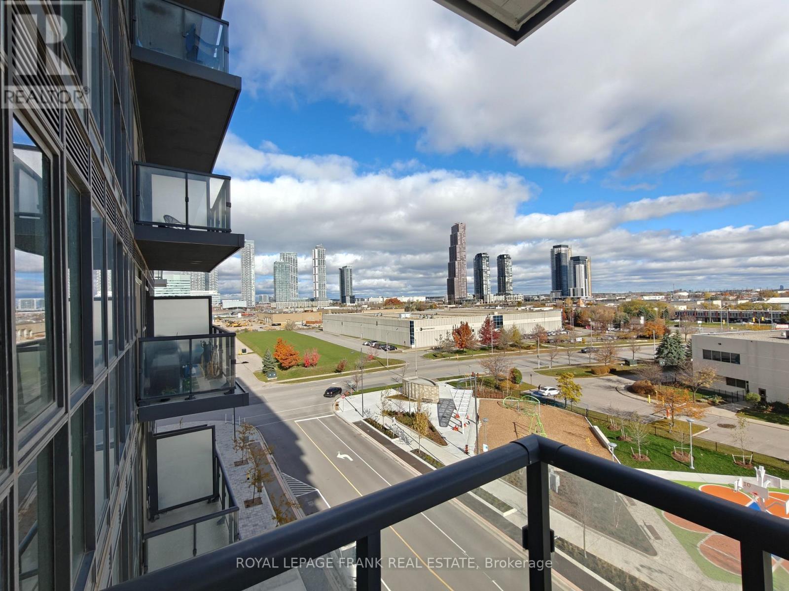 612 - 60 Honeycrisp Crescent, Vaughan (Vaughan Corporate Centre), ON - Outdoor With Balcony With View