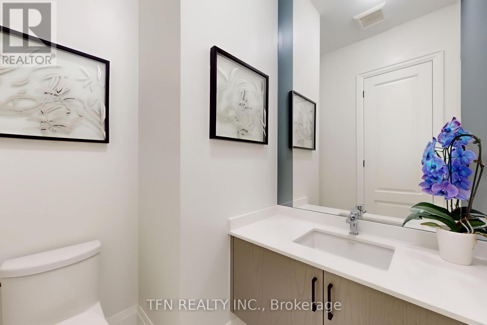 258 Amos Drive, Caledon, ON - Indoor Photo Showing Bathroom