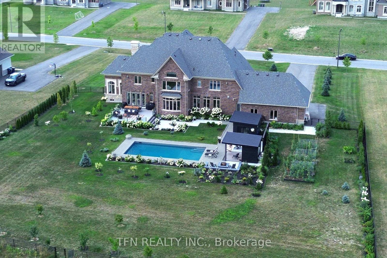 258 Amos Drive, Caledon, ON - Outdoor With In Ground Pool With Deck Patio Veranda