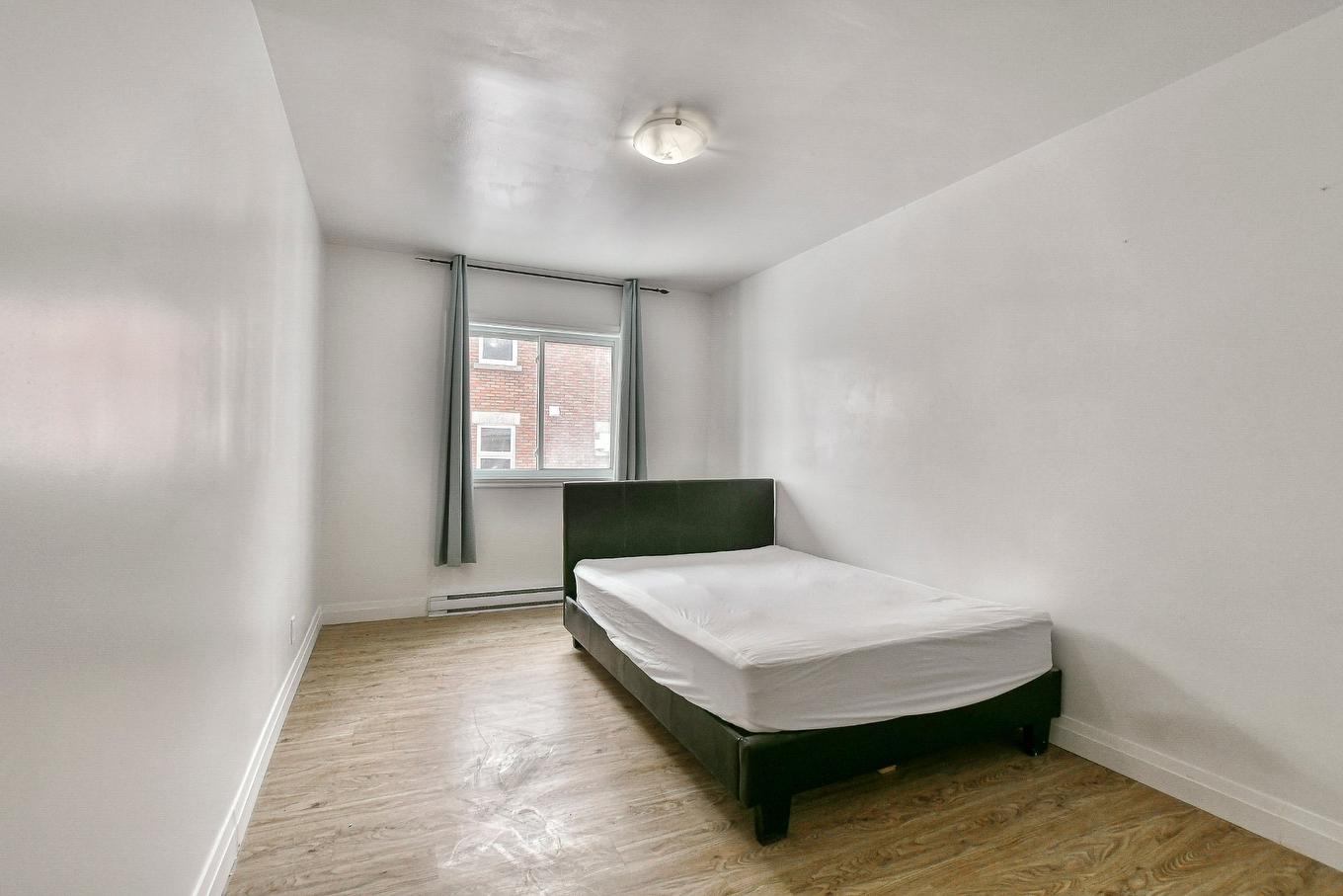 Bedroom - 378 - 380 Rue Gauthier, Saint-Jérôme, QC - Indoor Photo Showing Bedroom