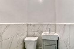 Powder room -
