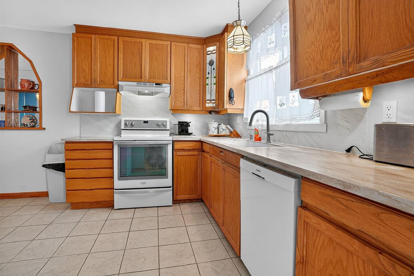 Kitchen - 420 Rue Van Horne, Saint-Bruno-De-Montarville, QC - Indoor Photo Showing Kitchen
