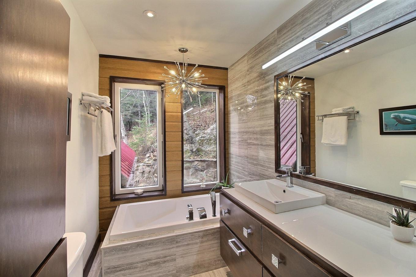 Bathroom - 1805 Boul. Malcolm-Fraser, La Malbaie, QC - Indoor Photo Showing Bathroom