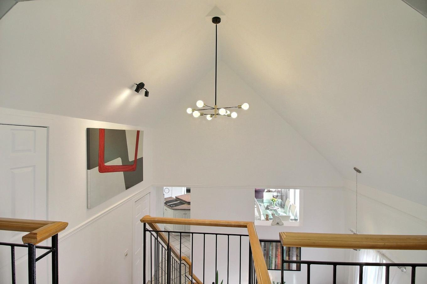 Staircase - 1805 Boul. Malcolm-Fraser, La Malbaie, QC - Indoor Photo Showing Other Room