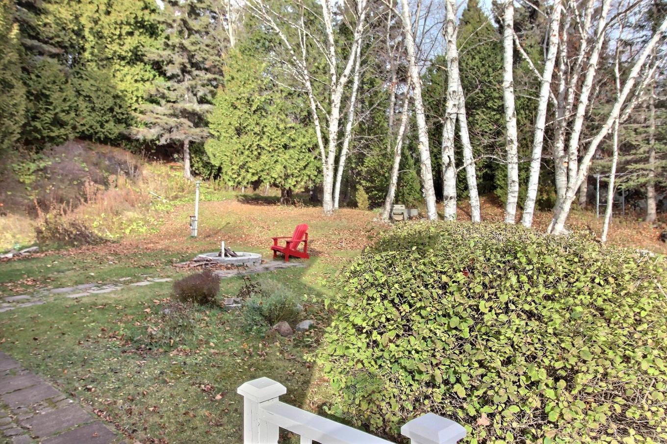 Backyard - 1805 Boul. Malcolm-Fraser, La Malbaie, QC - Outdoor