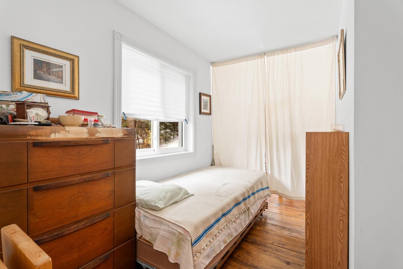 Chambre à coucher - 5 Rue Du Domaine-Denis, Sainte-Marguerite-Du-Lac-Masson, QC - Indoor Photo Showing Bedroom