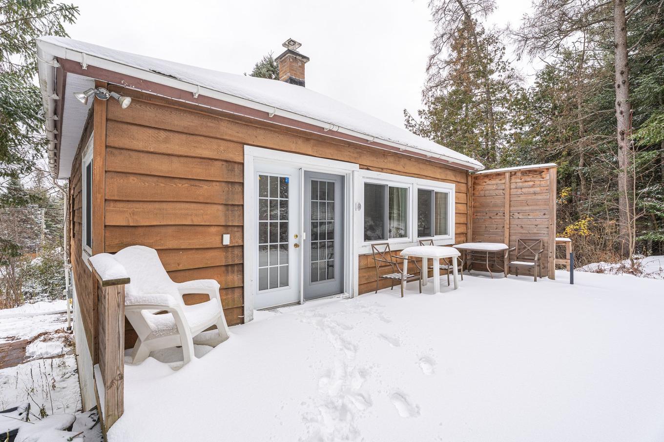 Terrasse - 5 Rue Du Domaine-Denis, Sainte-Marguerite-Du-Lac-Masson, QC - Outdoor With Exterior