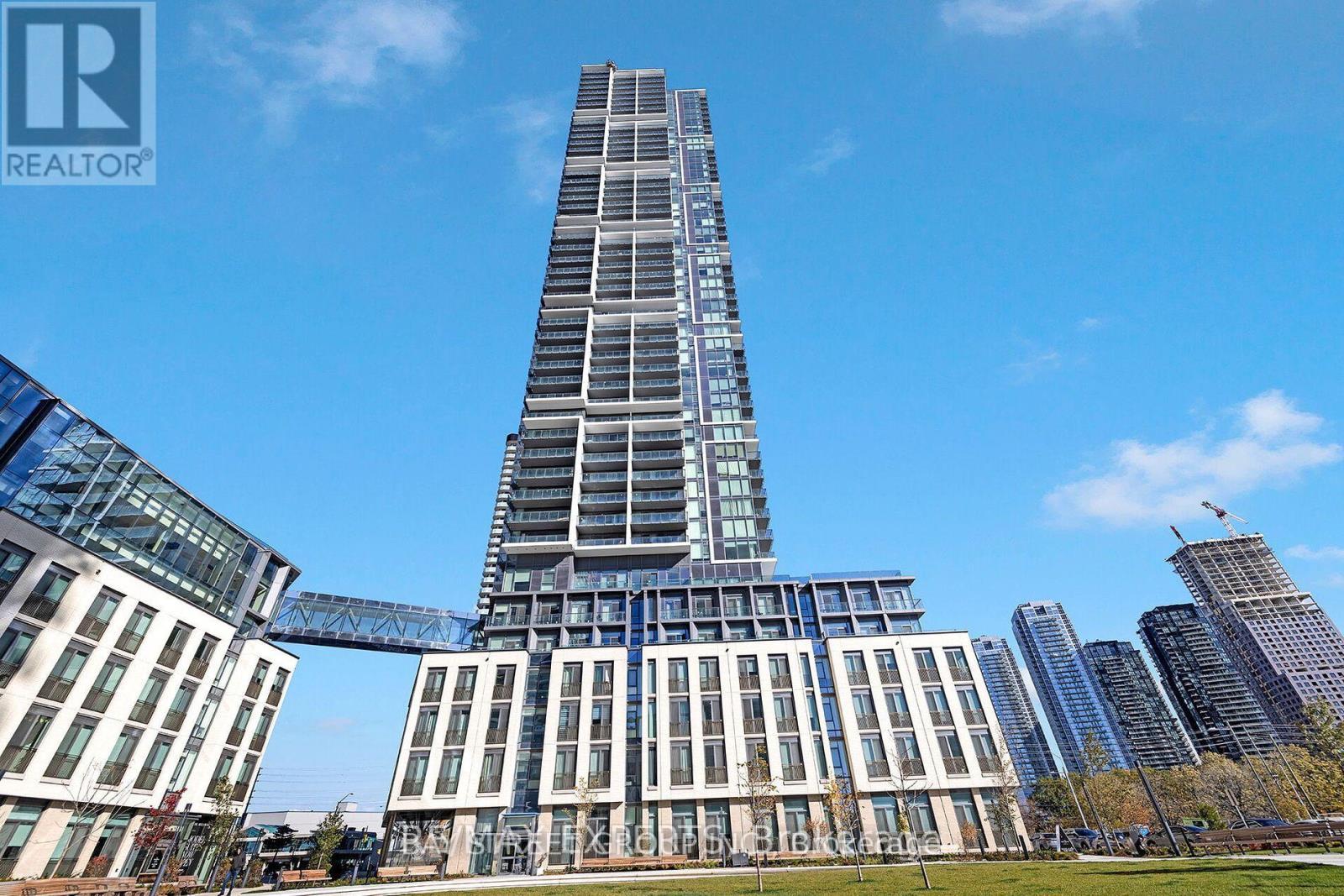 3210 - 7890 Jane Street, Vaughan, ON - Outdoor With Facade