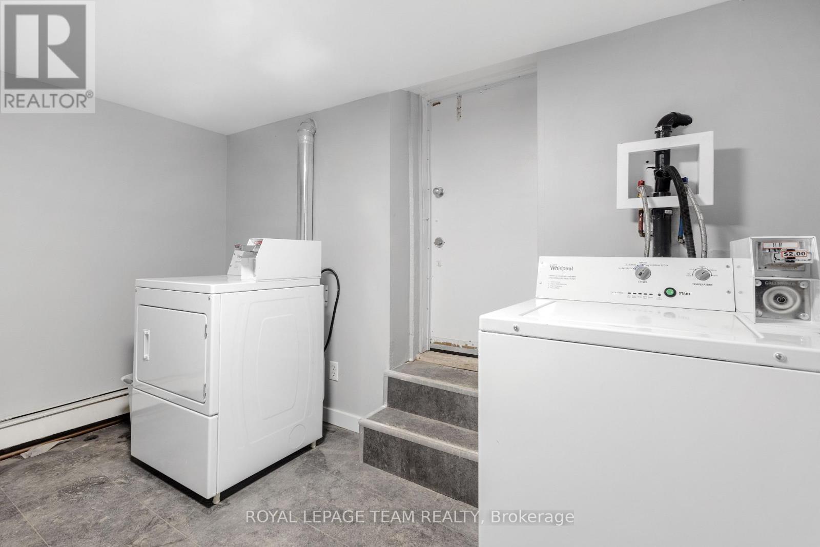 883 Somerset Street W, Ottawa, ON - Indoor Photo Showing Laundry Room