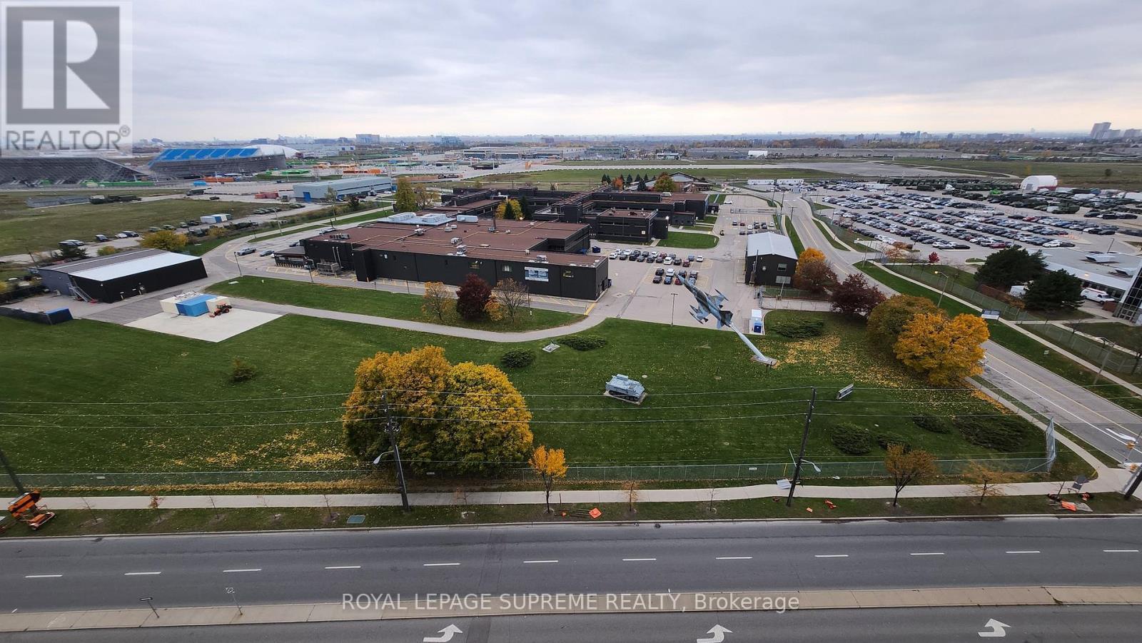 Lph15 - 1100 Sheppard Avenue W, Toronto, ON - Outdoor With View