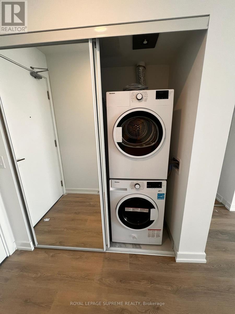 Lph15 - 1100 Sheppard Avenue W, Toronto, ON - Indoor Photo Showing Laundry Room