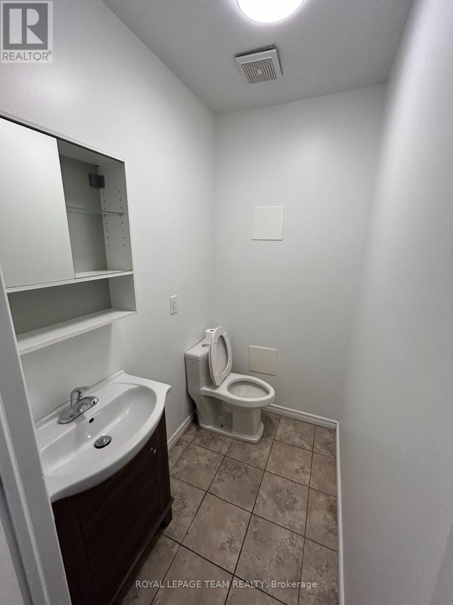 308 Cumberland Street, Ottawa, ON - Indoor Photo Showing Bathroom