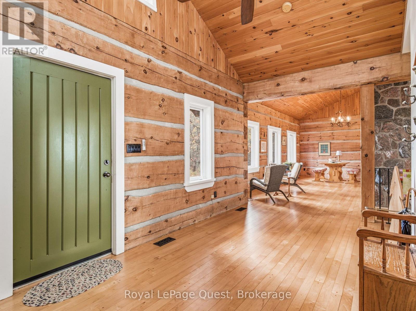 160 14 Concession W, Tiny, ON - Indoor Photo Showing Other Room