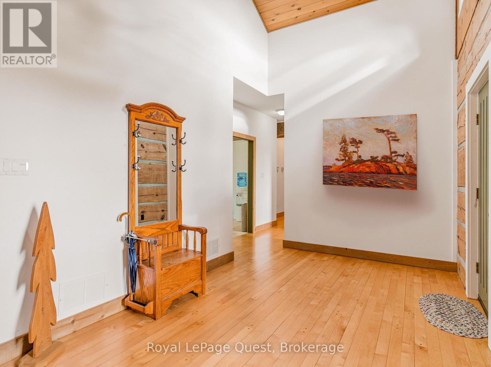 160 14 Concession W, Tiny, ON - Indoor Photo Showing Other Room