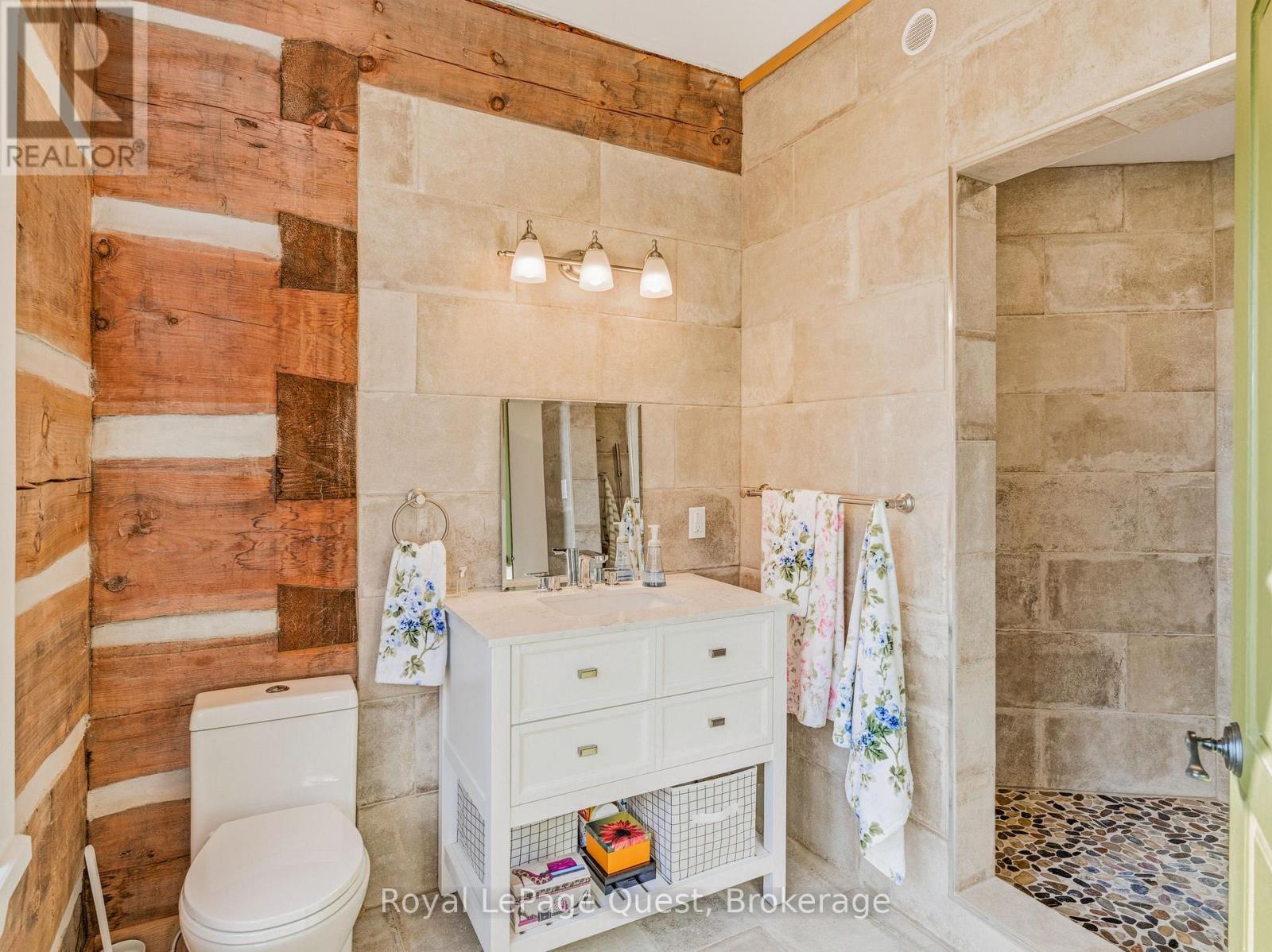 160 14 Concession W, Tiny, ON - Indoor Photo Showing Bathroom