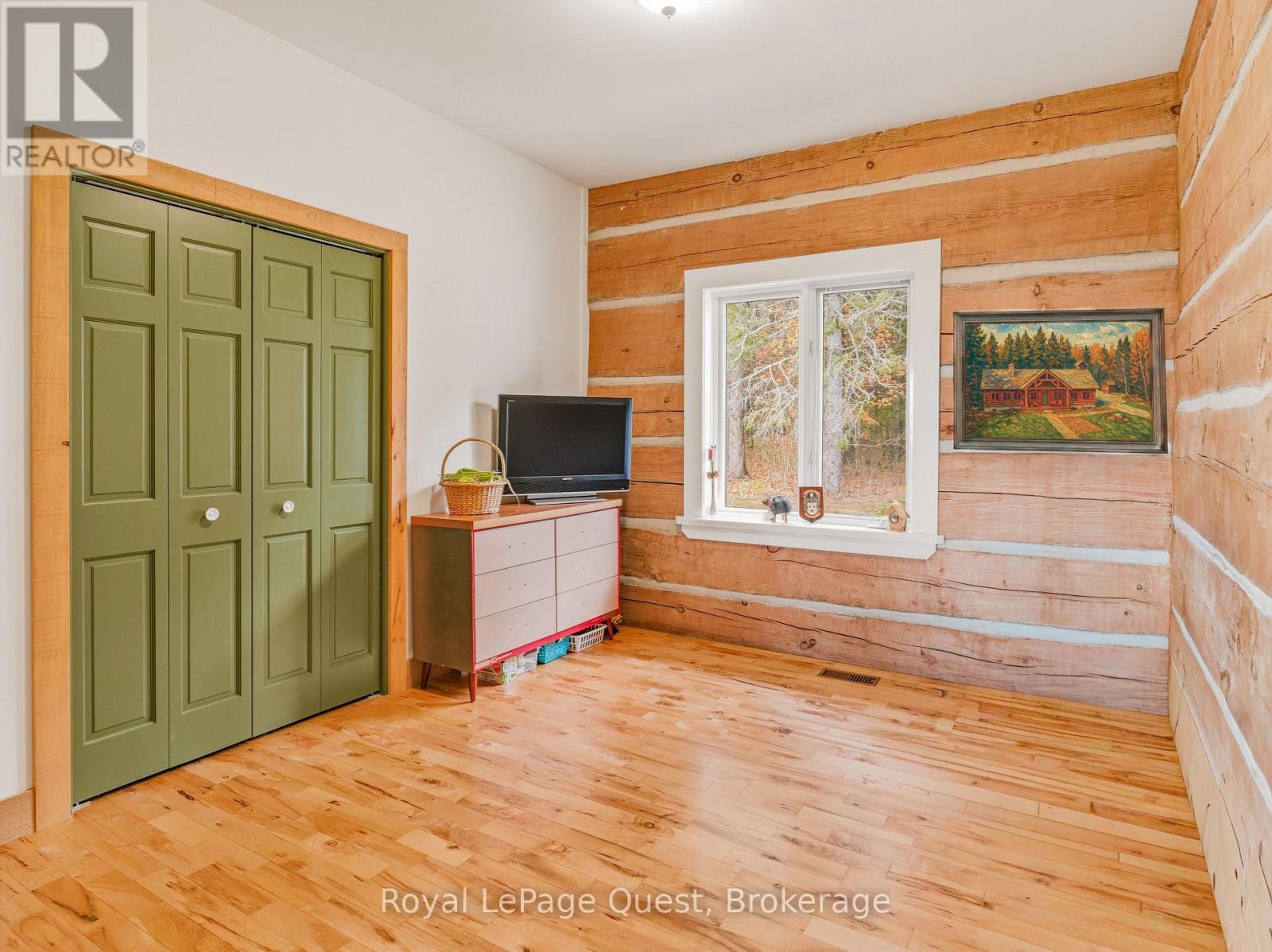 160 14 Concession W, Tiny, ON - Indoor