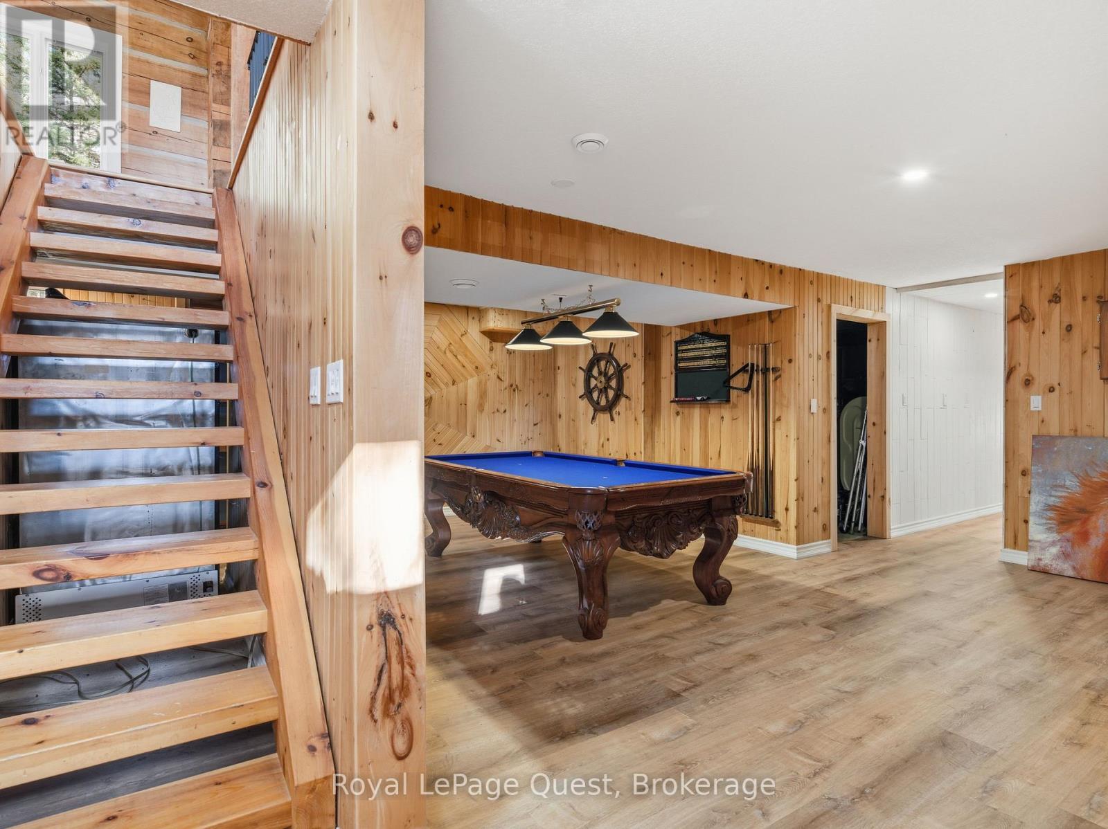 160 14 Concession W, Tiny, ON - Indoor Photo Showing Other Room