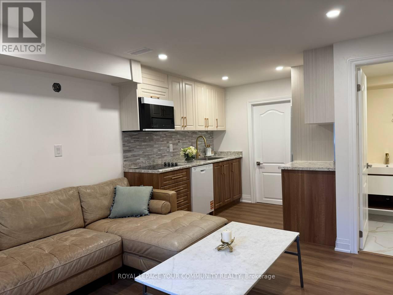 49 Chiara Drive, Vaughan, ON - Indoor