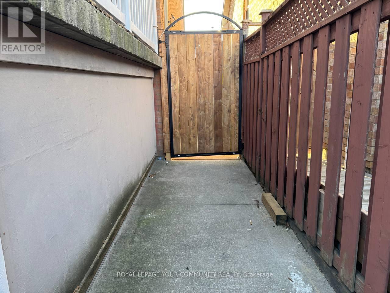 49 Chiara Drive, Vaughan, ON - Outdoor