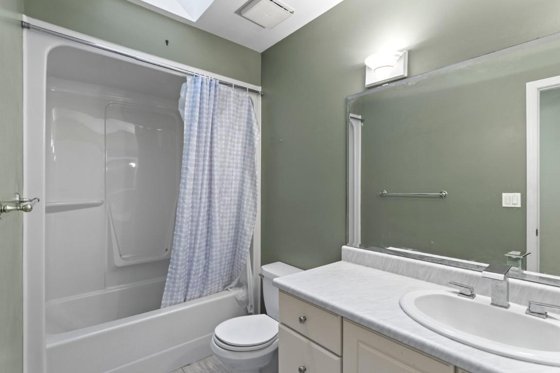 2619 3 Highway, Erickson, BC - Indoor Photo Showing Bathroom