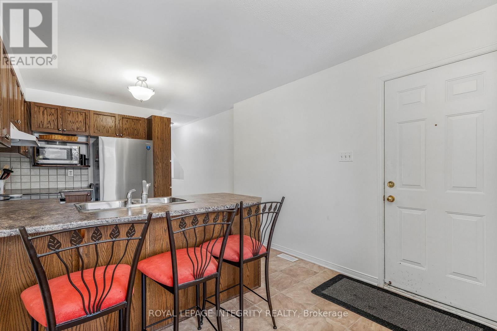 2328 Bois Vert Place, Ottawa, ON - Indoor Photo Showing Kitchen With Double Sink