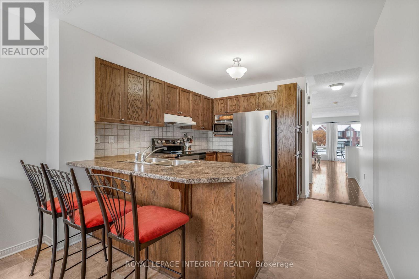 2328 Bois Vert Place, Ottawa, ON - Indoor Photo Showing Kitchen