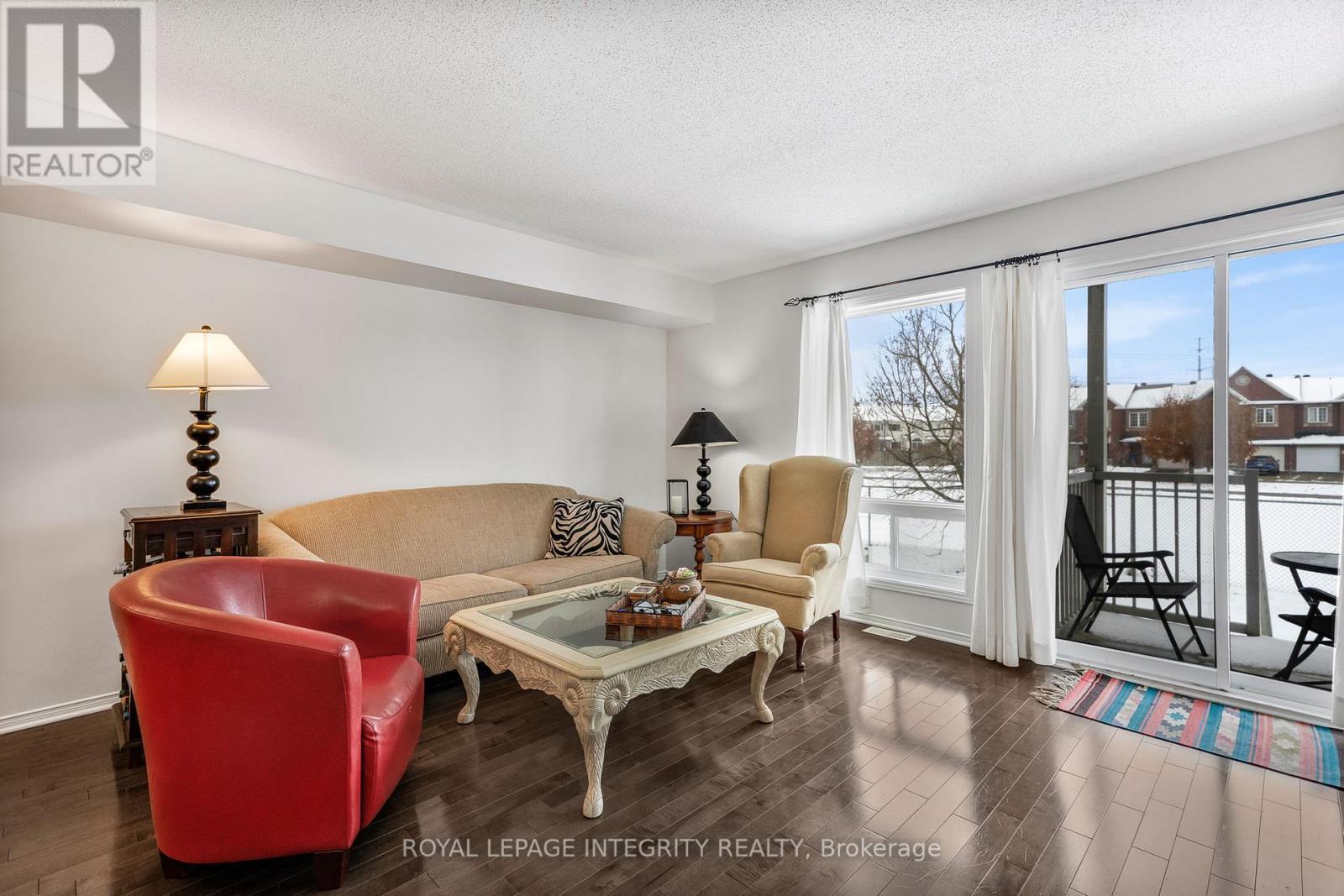 2328 Bois Vert Place, Ottawa, ON - Indoor Photo Showing Living Room