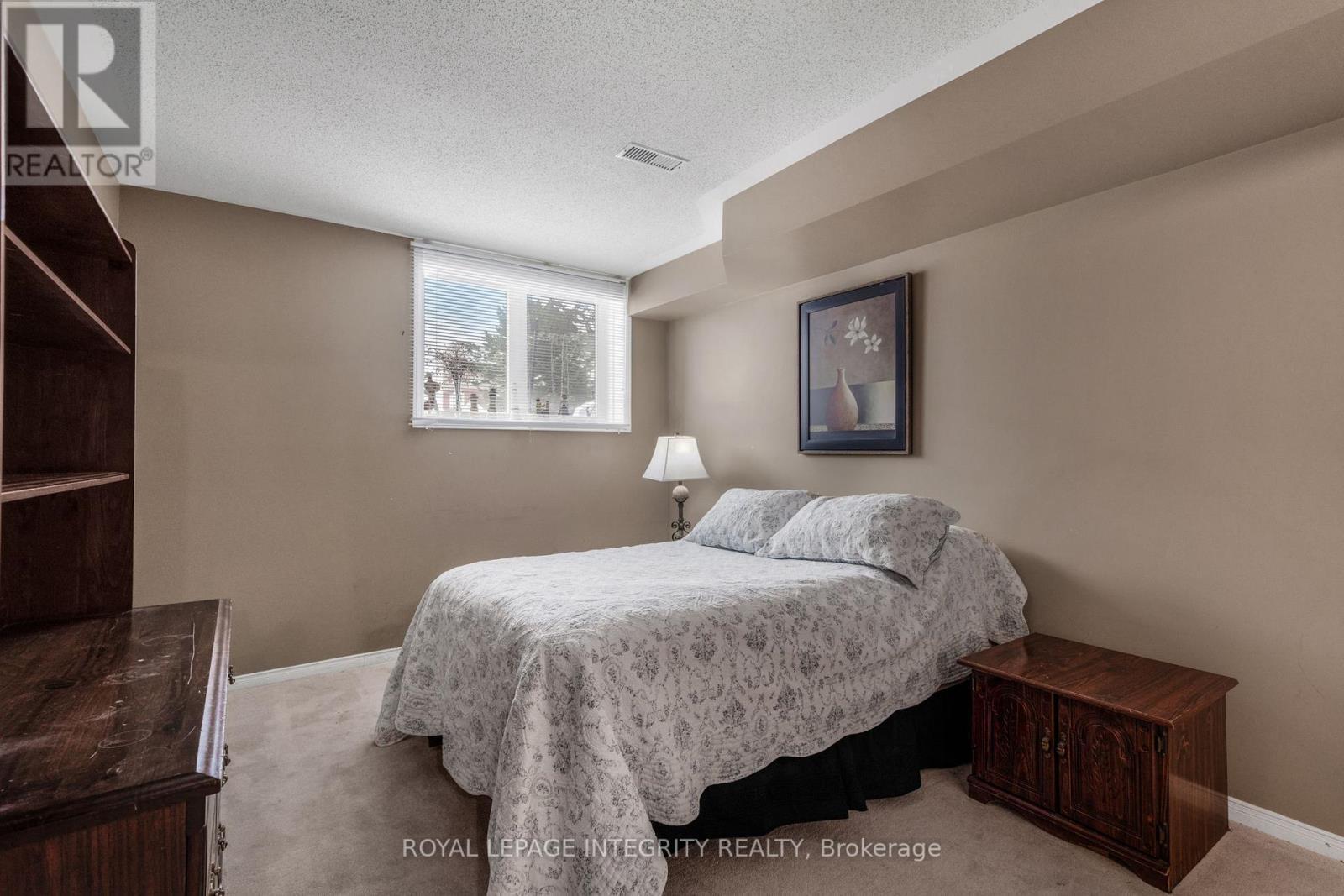 2328 Bois Vert Place, Ottawa, ON - Indoor Photo Showing Bedroom