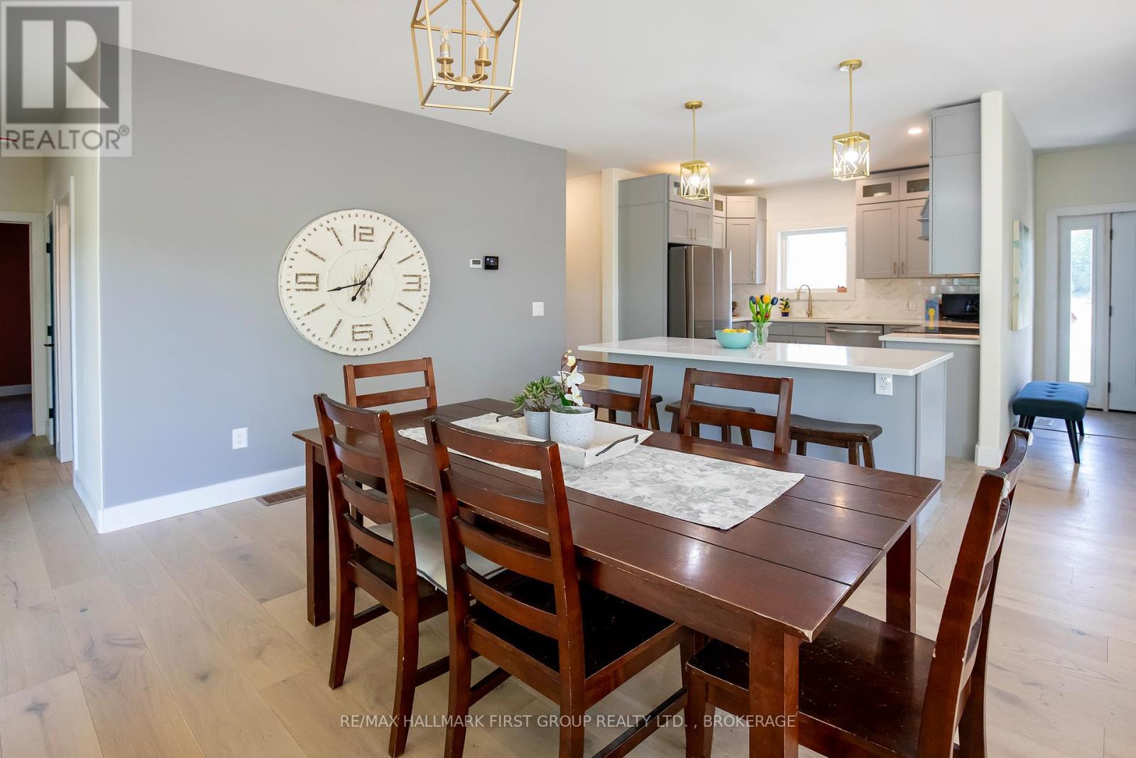 1054 Cranberry Cove Lane, Frontenac (Frontenac South), ON - Indoor Photo Showing Dining Room