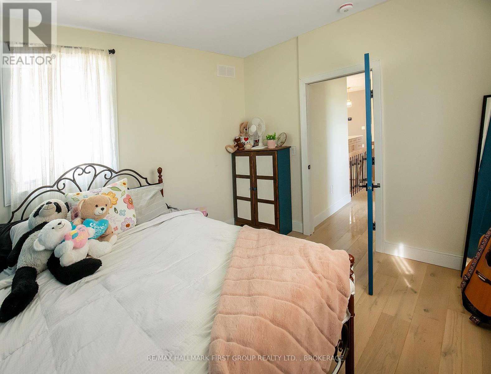 1054 Cranberry Cove Lane, Frontenac (Frontenac South), ON - Indoor Photo Showing Bedroom