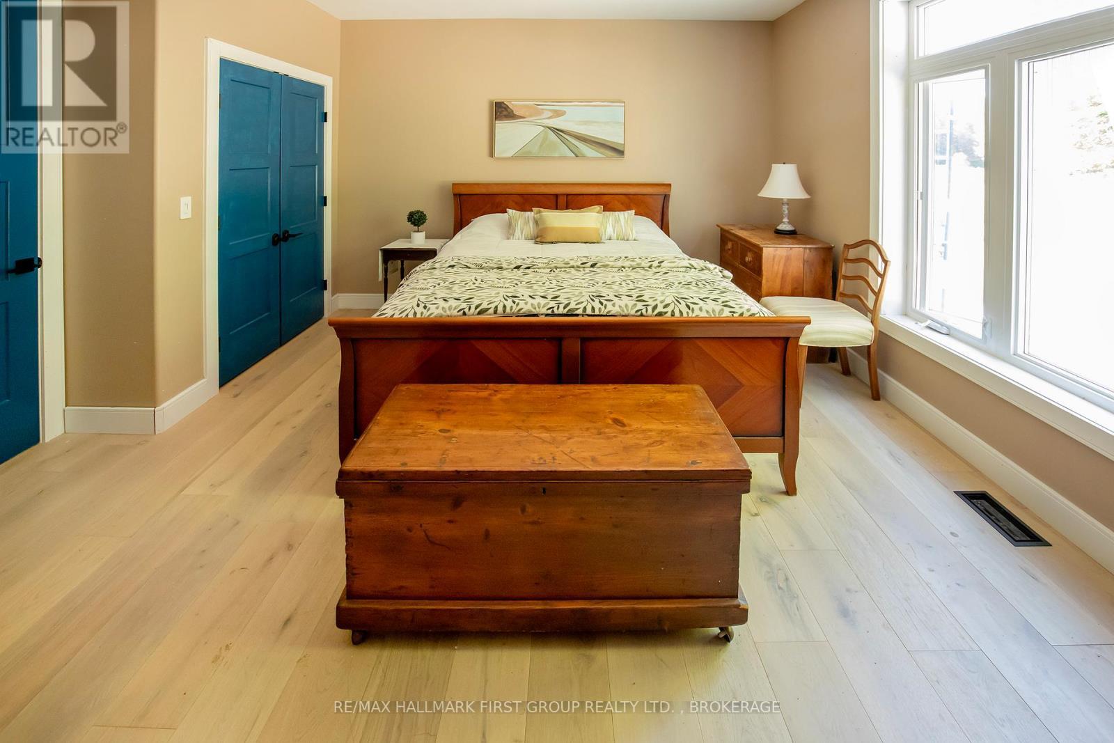 1054 Cranberry Cove Lane, Frontenac (Frontenac South), ON - Indoor Photo Showing Bedroom