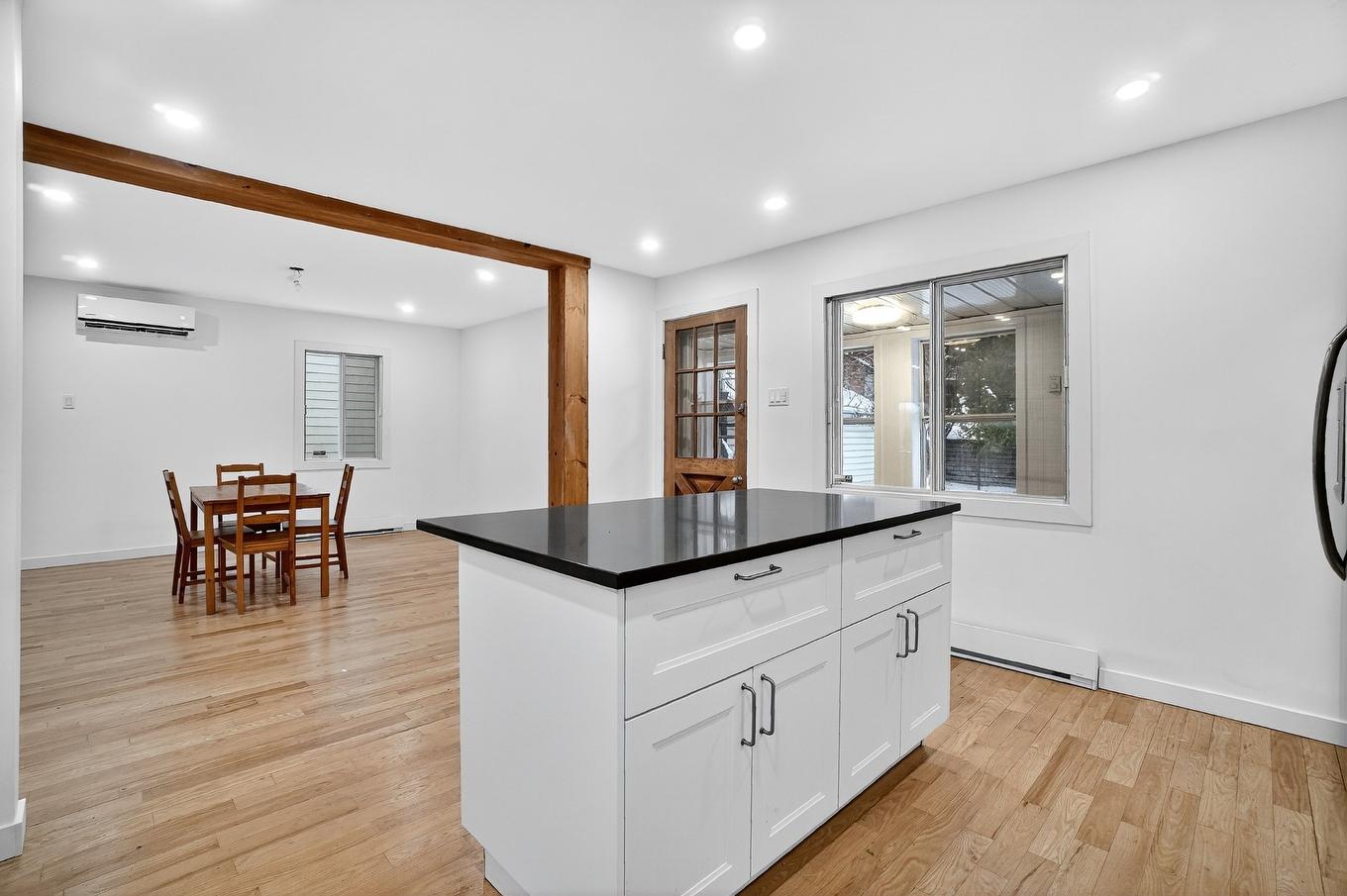 Kitchen - 4 Rue Labonté, Sainte-Thérèse, QC - Indoor