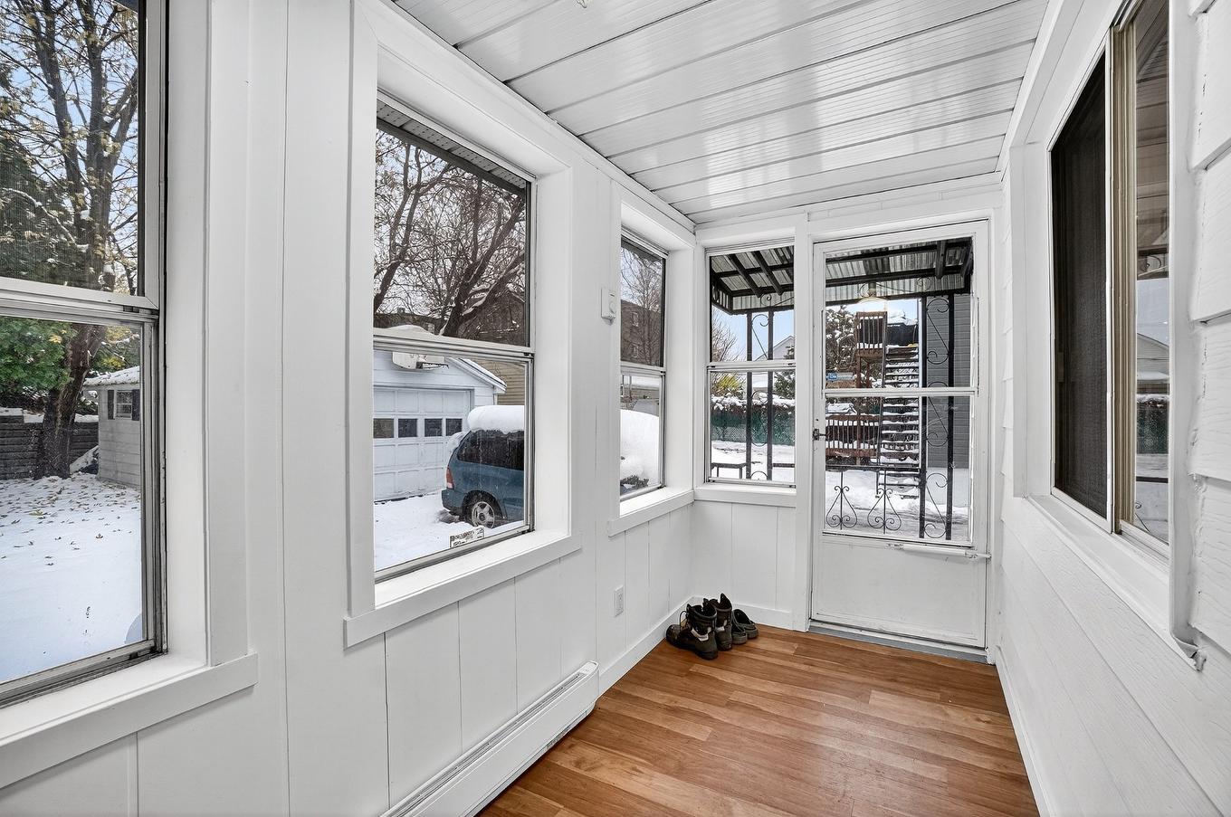 Veranda - 4 Rue Labonté, Sainte-Thérèse, QC - Indoor Photo Showing Other Room